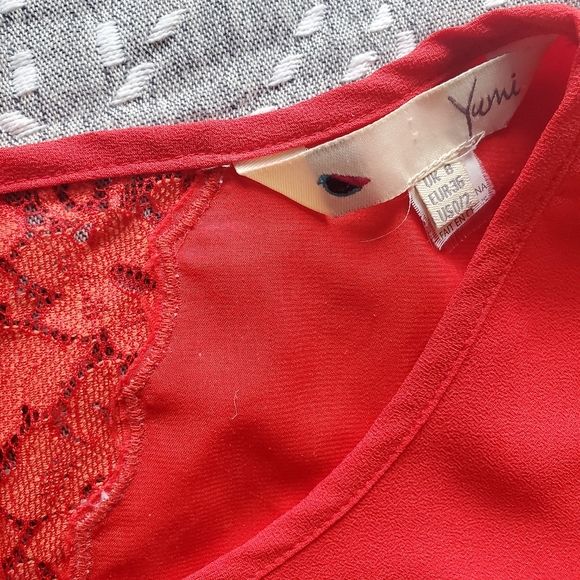 Red dress lace detail Suze 0/2 - Picture 2 of 2